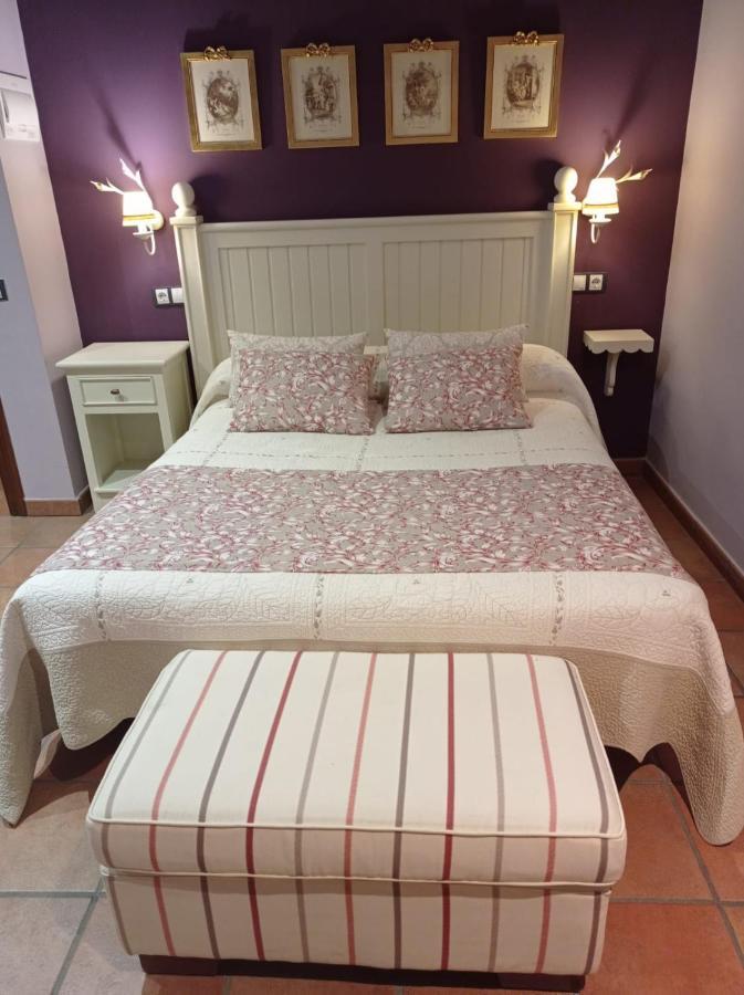 El Cuartel De Lugueros Otel Dış mekan fotoğraf