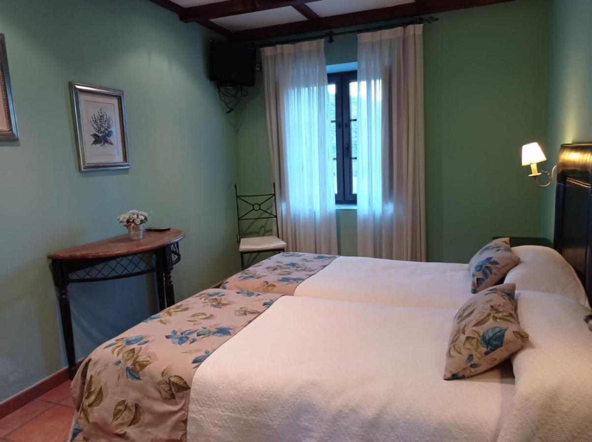 El Cuartel De Lugueros Otel Dış mekan fotoğraf
